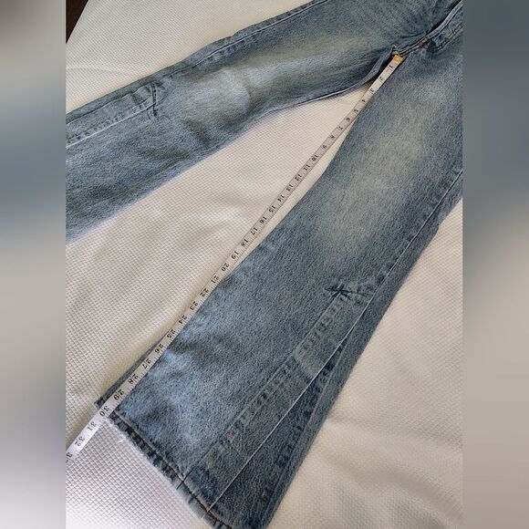 Levi's RIBCAGE Split Flare Classic Blue Denim Jeans - Picture 10 of 14